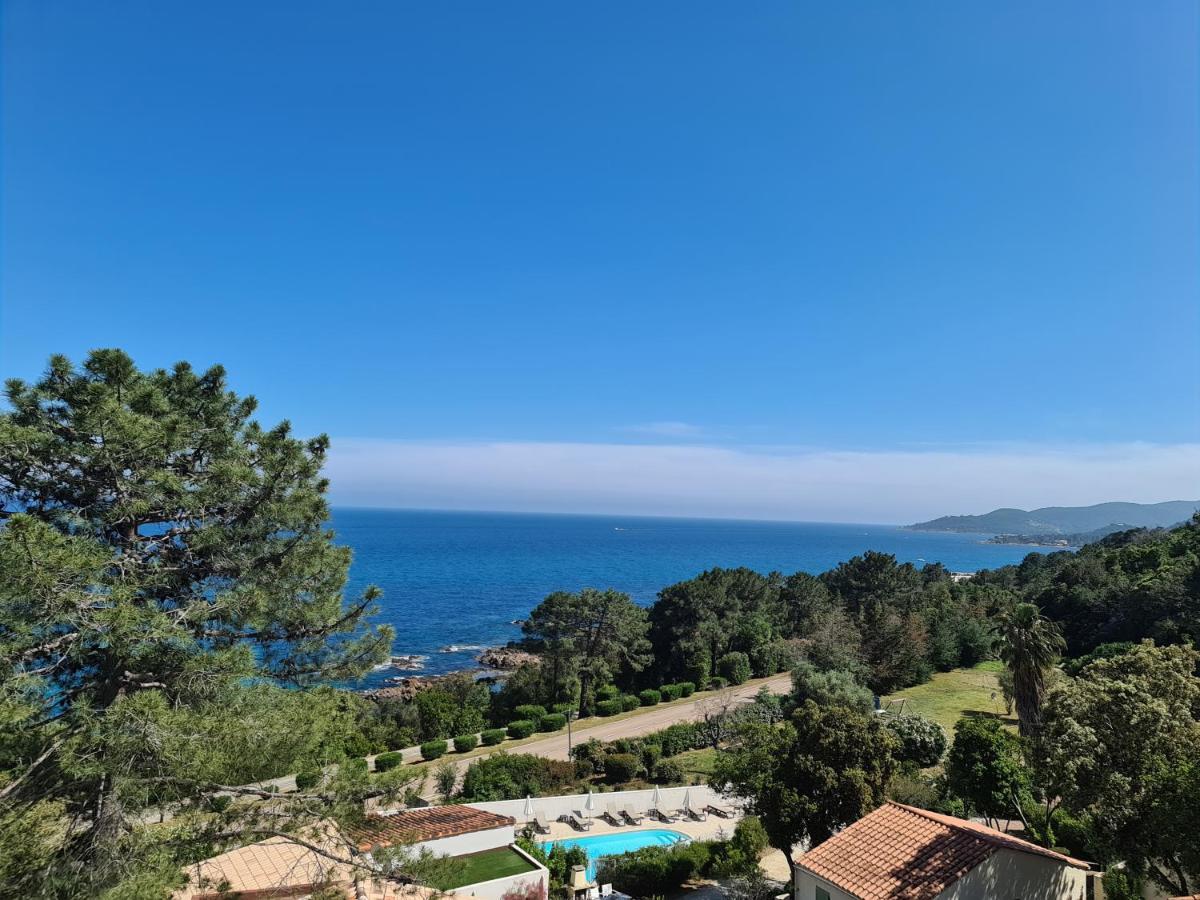 Residence Canella サリ・ソランザラ エクステリア 写真