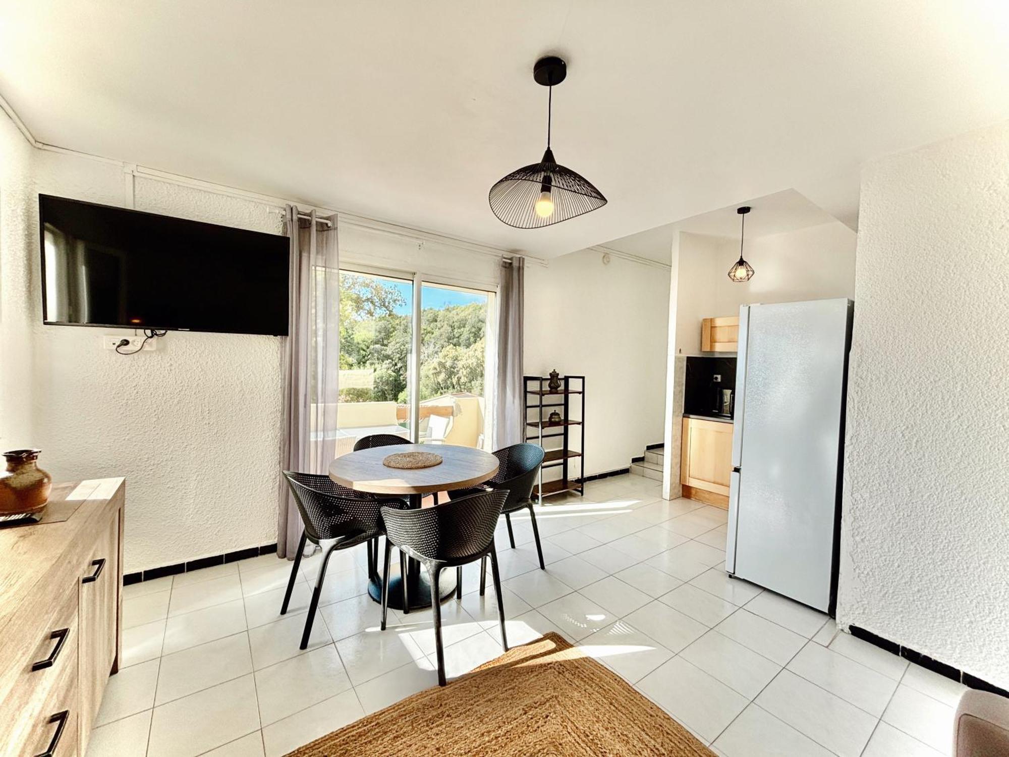 Residence Canella サリ・ソランザラ エクステリア 写真